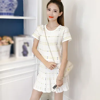 

2020 Korean Version Of The Summer Flower Needle Short-sleeved Knitted Casual Fashion T-shirt Short Skirt Two-piece Suit