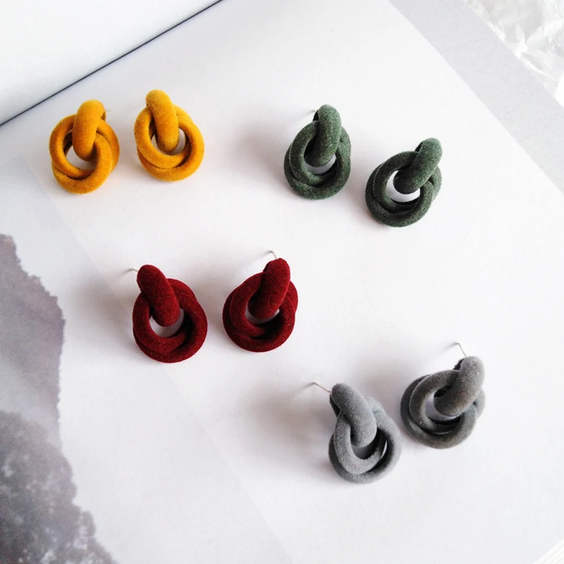 New winter plush velvet circle C shape earrings Vintage joker temperament female stud earrings for women Fine jewelry