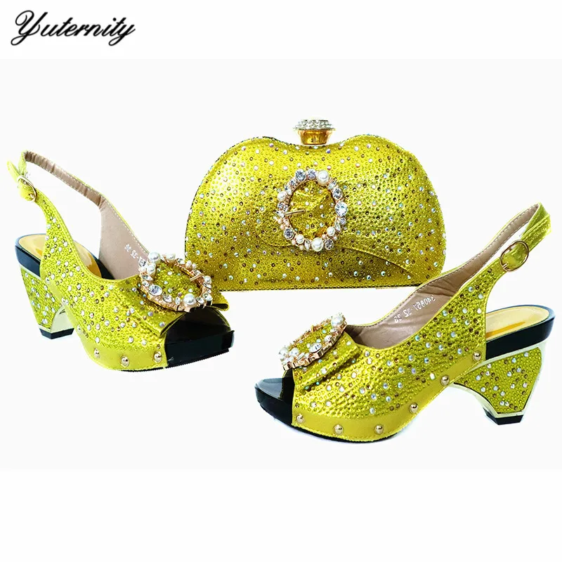

High Quality Fashion Metal Decoration Pumps Shoes And Bag Set African Rhinestone Woman's Party Shoes And Bag For New Year Party