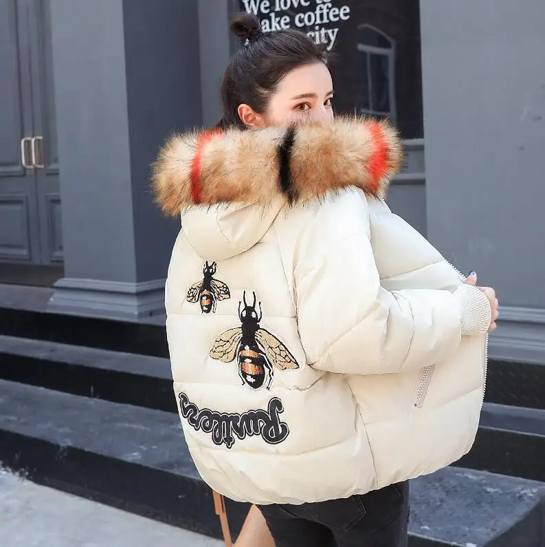 

2018 Winter New Style Students Small Bee Loose-Fit Large Fur Collar Hooded Short down Jacket Cotton-padded Clothes Coat Women's