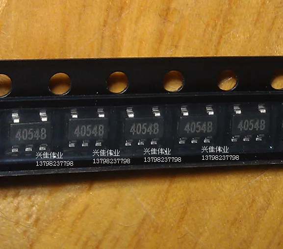 20 шт./лот DC-DC SGM4054B-YN5/защитный чехол для мобильного телефона SOT23-5