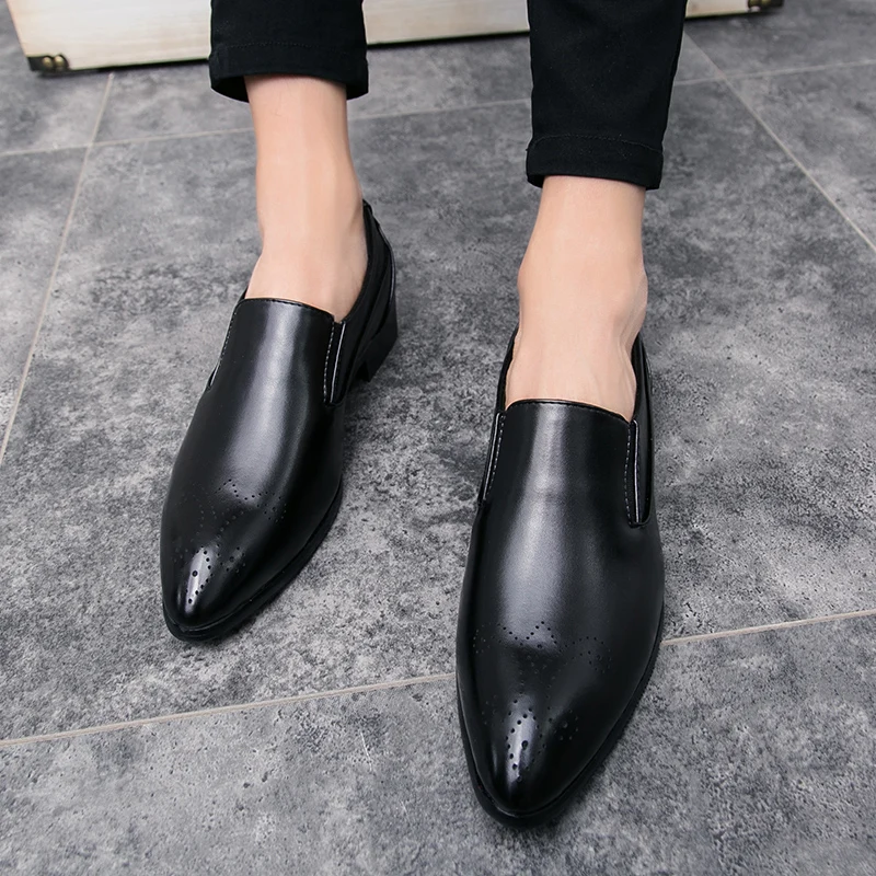 Кожаная модная мужская деловая модельная обувь Лоферы без застежки черная дышащая обувь на плоской подошве Формальные Свадебные вечерние туфли для мужчин j3