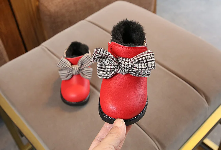 12433279001_1245930263