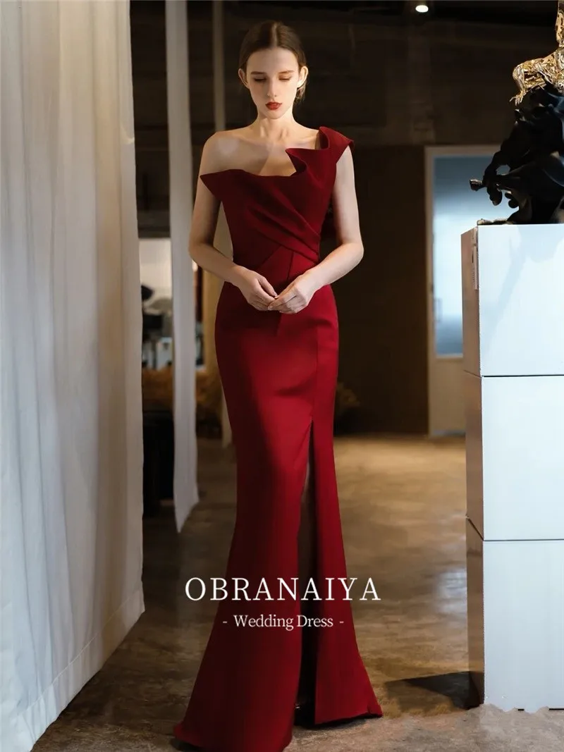 

Burgundy Mermaid Prom Dresses Irregular Neck One Shoulder Side Slit Cannes Film Festival Sexy Formal Celebrity Evening Gowns New