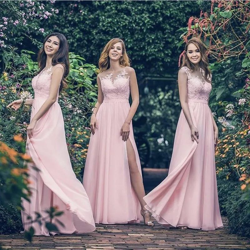 

Lace Applique Top Pink Bridesmaid Dresses Side Slit Chiffon Women Formal Dresses Party Gown Custom Made Wedding Guests Dress