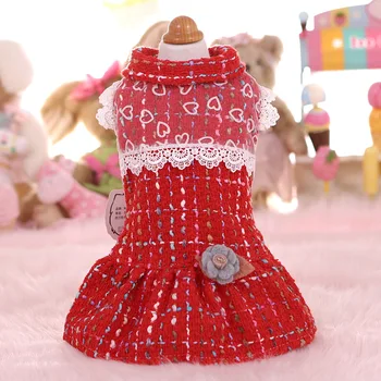 

Red Pink Colors Warm Dresses for Dogs 2019 Autumn and Winter Two Feet Luxury Design Pet Skirt with Lace Design Fashion Dog Dress