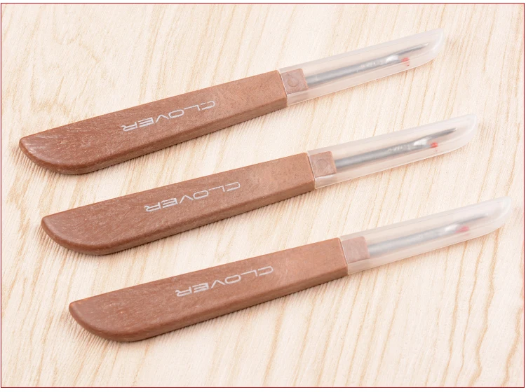 ZOTOONE-cortador de hilo artesanal con mango de plástico y acero, Destripador de costuras, aguja para Artes, herramientas de costura, accesorios de costura, 1 Uds.