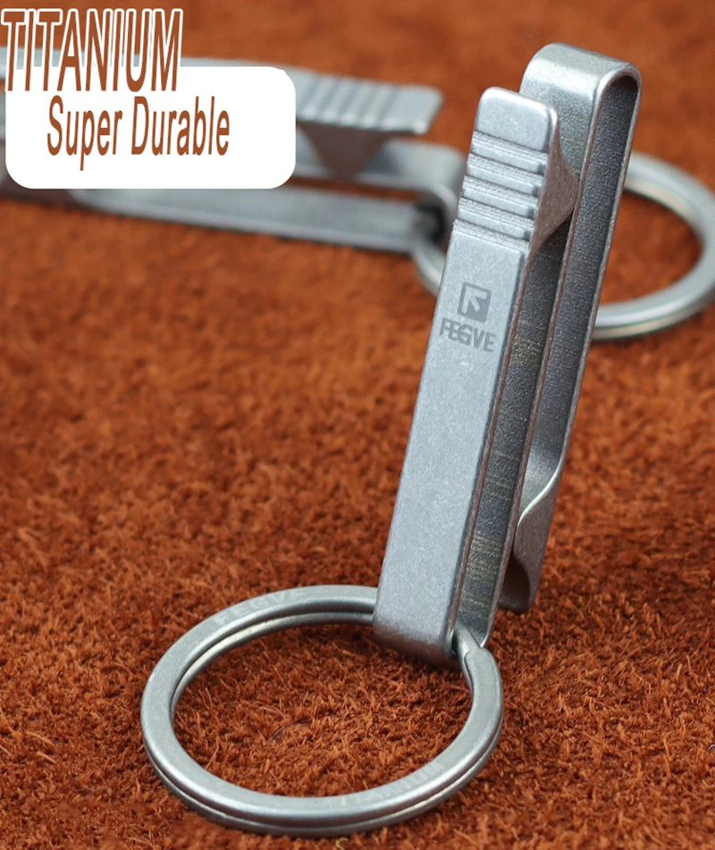 High Quality Titanium Simple Keychain Luxury Car Key Ring Waist Hanging Buckle Super Lightweight Key Holder Belt Carbine Gift