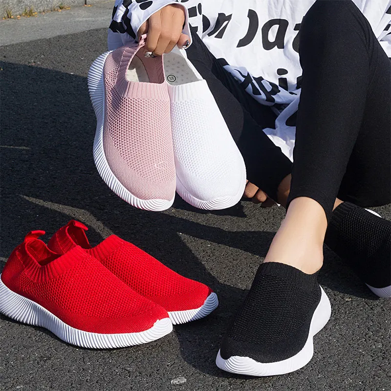

Women White Sneakers Female knitted Vulcanized Shoes casual Slip On Flats Ladies Sock Sneakers Spring autumn Tenis Feminino 2019