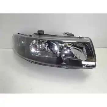 

1M1941016 RIGHT HEADLIGHT SEAT TOLEDO (1M2)