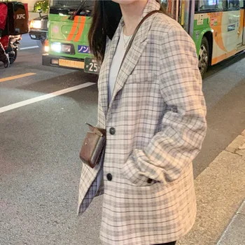 

Korea koren trendy plaid suit coat female 2020 spring loose vintage long sleeve casual blazers for famale back ventAAHS