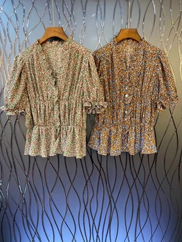 

2020 Spring and Summer New Women's Pleated Wooden Ear Stitching V-neck Small Floral Waist Hugging All-match Shirt 605