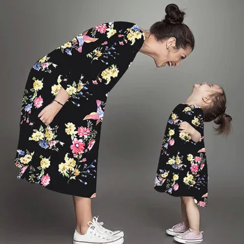 

2020 Spring Mother Daughter Dress Flower Printed Long Sleeved Casual Mom and Me Matching Dress Family Look Clothes