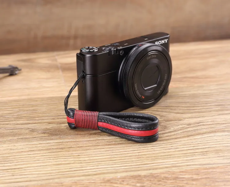 Кожаный ремешок для камеры ручной работы, шнурок-браслет для телефона sony A6000/A5100/NEX5T Canon G7X/G1X Fujifilm X100 - Цвет: Black Red