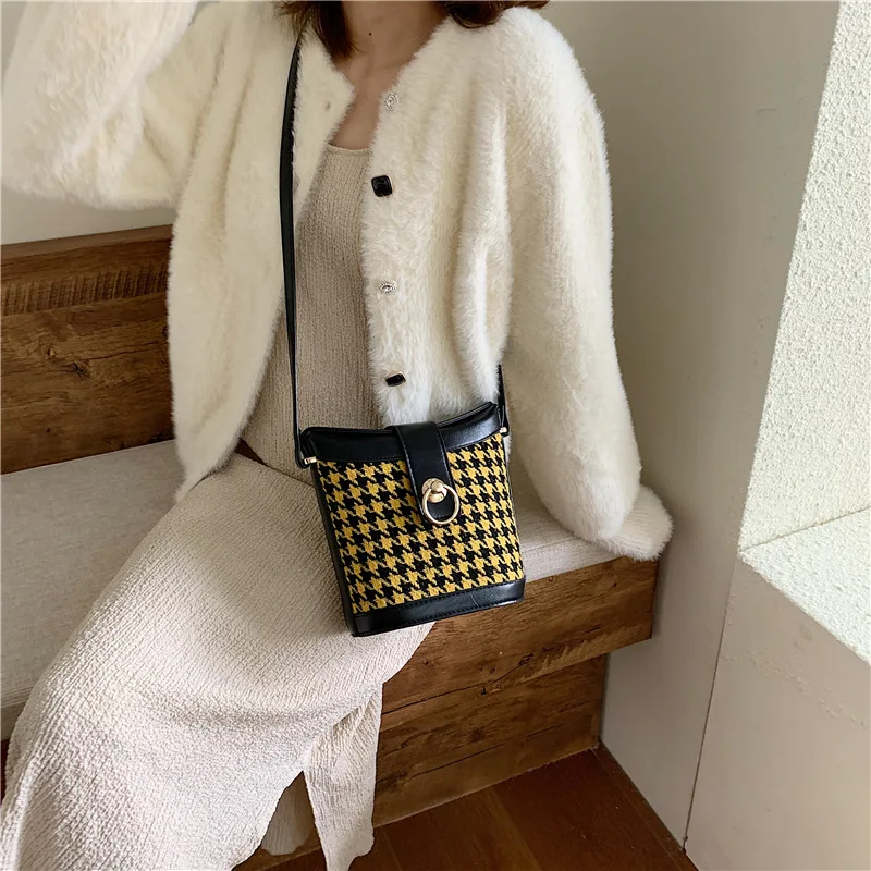 

2019 Popular Bag Autumn And Winter Fashion Woolen Cloth Simple Shoulder Bag Korean-style Western Style Casual Shoulder Bucket Ba