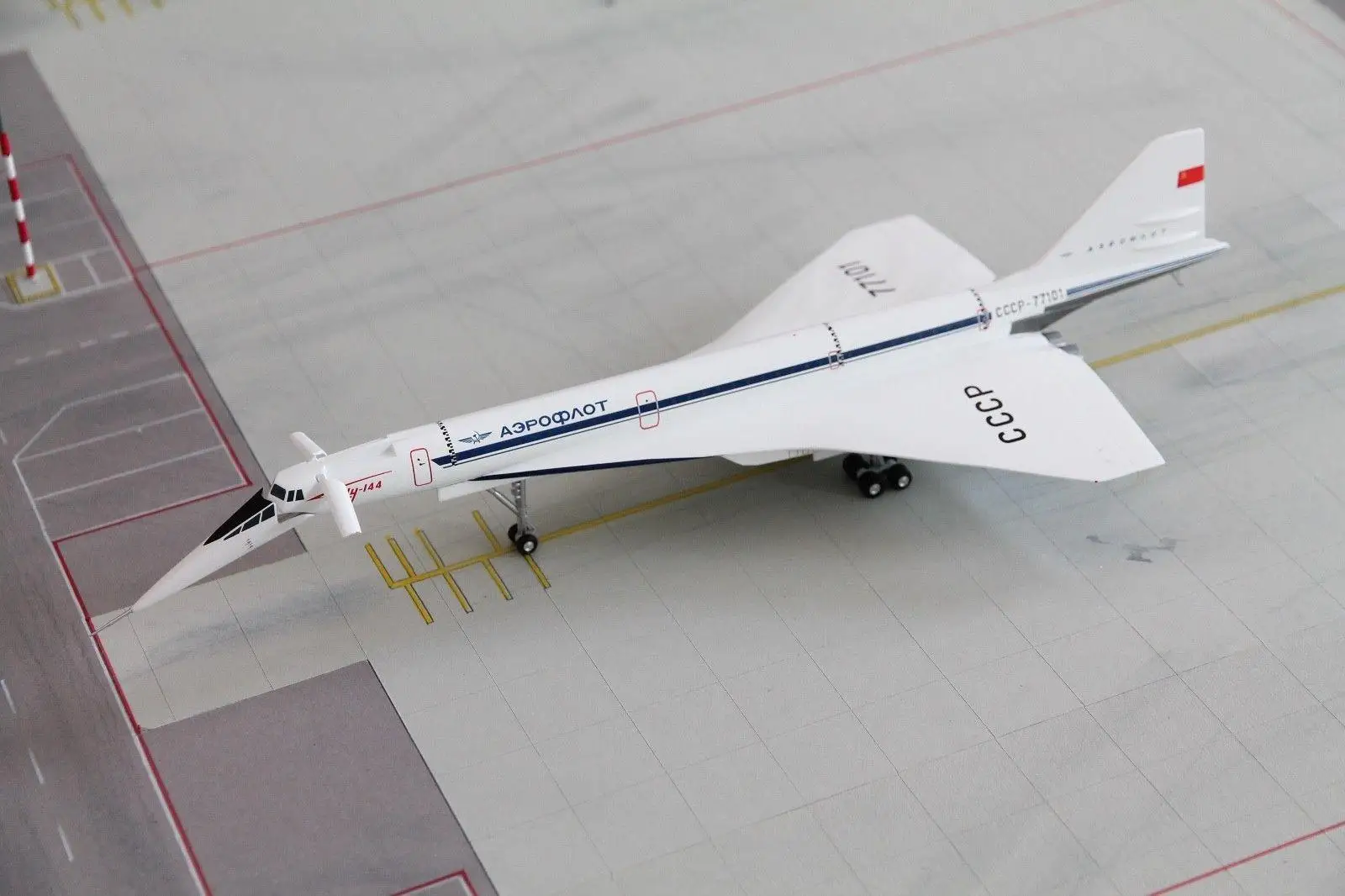 Эрпа советской Аэрофлота Туполева TU-144S 1/200 литья под давлением модель самолета |