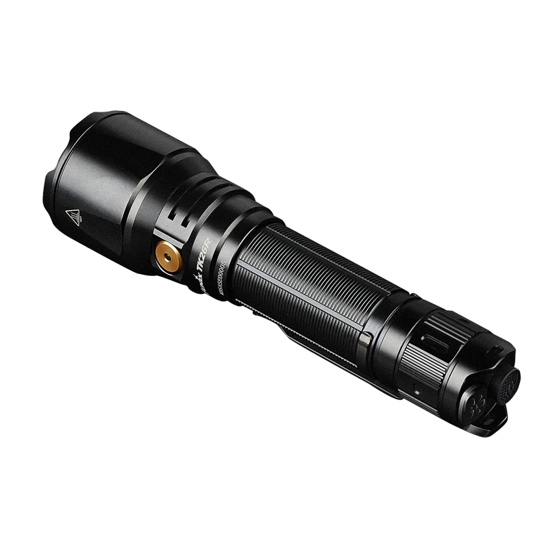 Уличный фонарик Fenix TK26R с длинным радиусом действия и зарядкой от Type c 3500