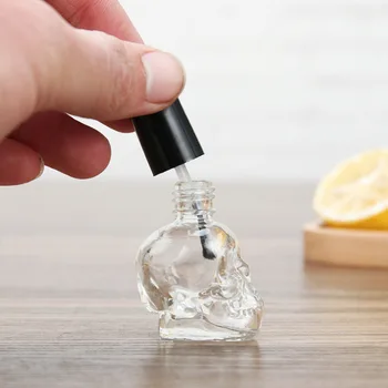 

10/15ml skull Empty nail polish bottle clear glass with brush refillable steamed head nail art