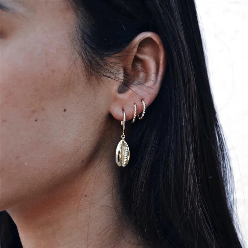 

4PCS Bohemia Gold Color Shell Hoop Earrings For Women Girl European Unique Hollow Conch Pendant Circle Earrings Jewelry E374