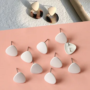 

10 PCS 10mm Metal Alloy Spray Paint Triangle Stud Earrings DIY Earring Accessories For Jewelry Making