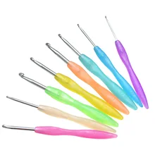 Manufacturers Direct Selling Export PE Aluminum Crochet Hook Crochet Plastic Handle Candy-Colored Crochet Weaving Tool Handmade