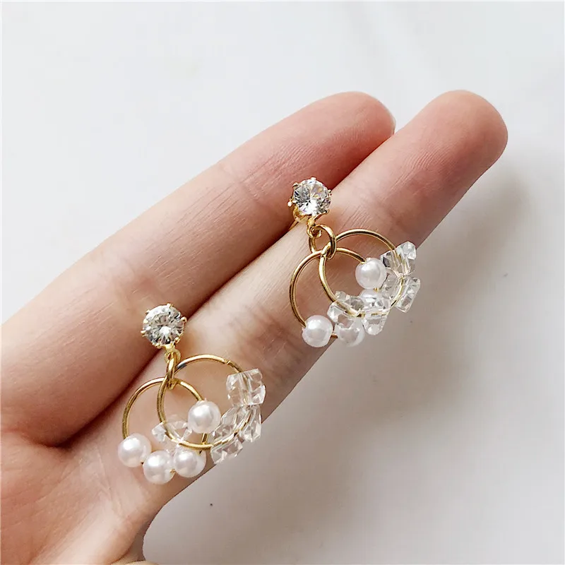 

2019 new brand design circle geometry earrings generous minimalist Korean version of the earrings gift for women.