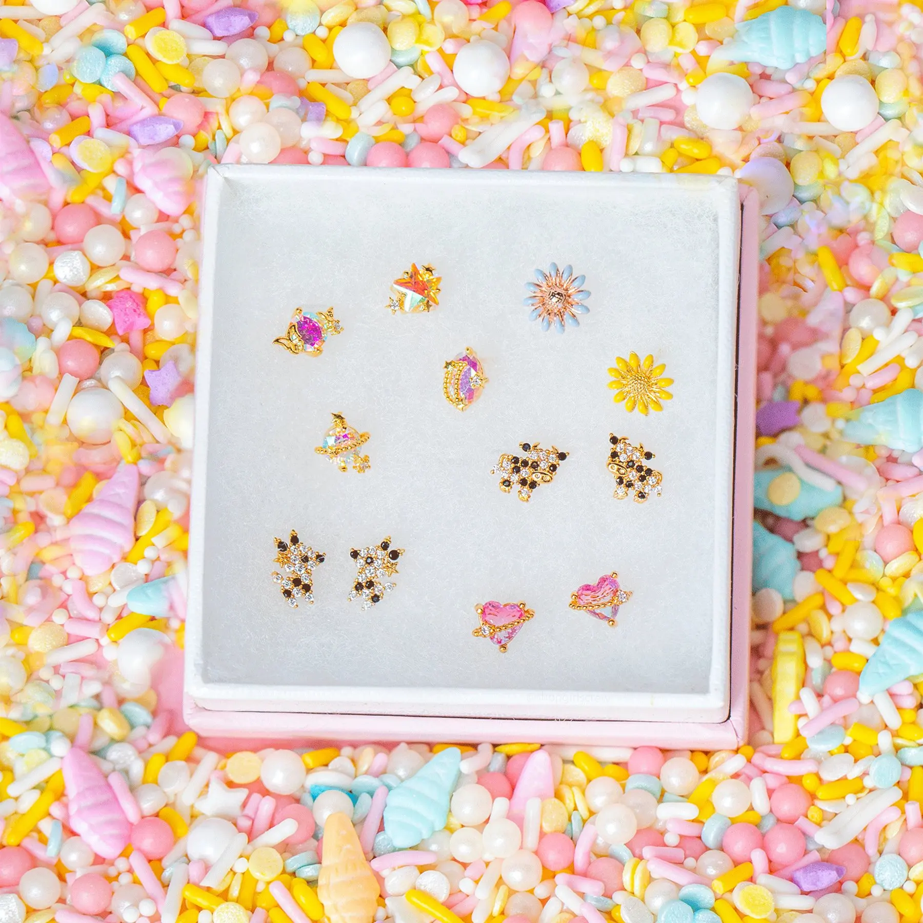 Gold-plated Copper Vintage Planet Moon Stud Earrings Ins Cute Fairy Starry Sky For Women Girls Fashion Jewelry Gift stud earrings golden earrings