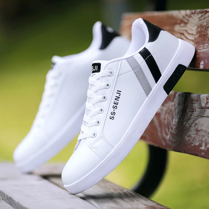 Men White Vulcanized Flat Shoes Lace-up 
