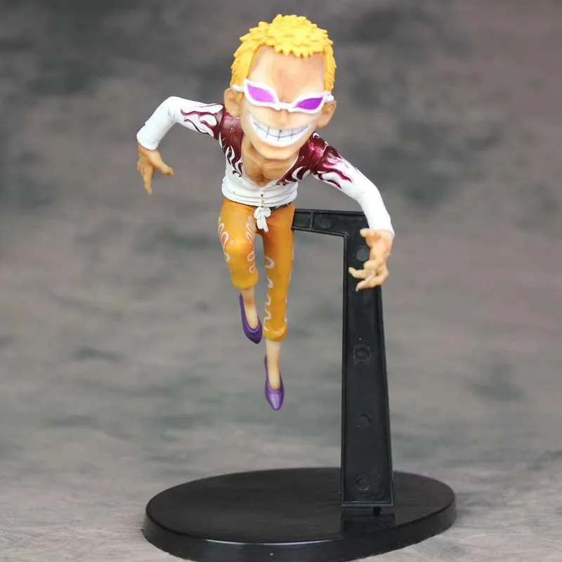 Один кусок битва семь у Хай маленький Тан мин Doflamingo штучный Гараж Комплект Модель