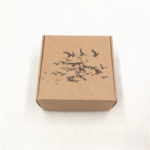 50 шт. люкс авиационная бумага подарочная упаковка коробка с прозрачное окно ПВХ 65 мм* 65 мм* 30 мм Конфеты сувениры подарки демонстрационная упаковка мыльница - Цвет: Brown