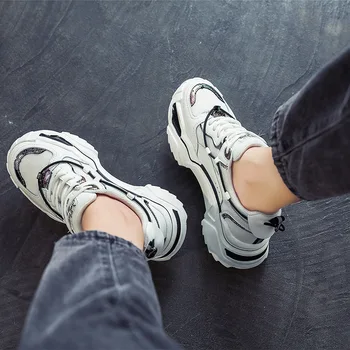 

2019 autumn new fashion simple color matching flat shoes women trend leather comfortable mesh breathable casual shoes