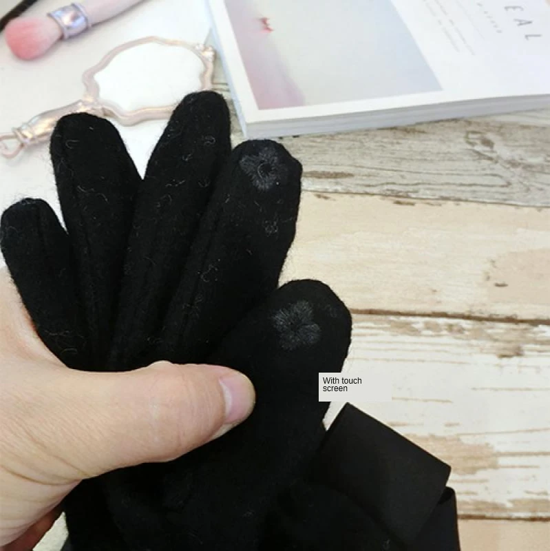 Cashmere Gloves Bowknot Camellia Ladies Gloves Fashion Korean Version of The Thick Warm Touch Screen Winter Gloves A386