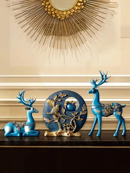 

European Resin Lucky Deer Ornaments Crafts Home Livingroom Table Statue Figurines Porch TV Cabinet Decoration Art Wedding Gifts