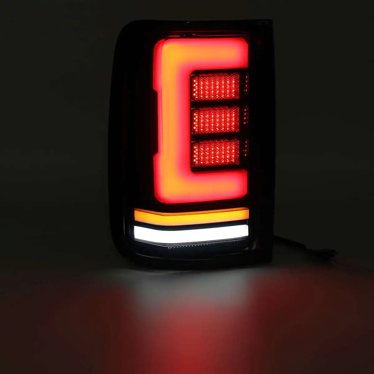  Exterior Auto Lamps Rear LED Light Tail Lamp With Turn Signal Feature For VW for Amarok V6 2009-19 