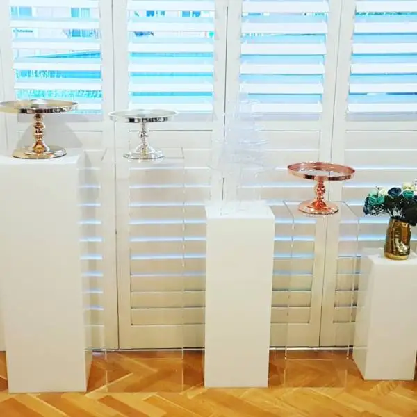 Прозрачная акриловая подставка для Plinth, металлические цилиндрические пьедесталы, цветочный десертный дисплей, платформа для свадьбы, вечеринки в честь рождения ребенка