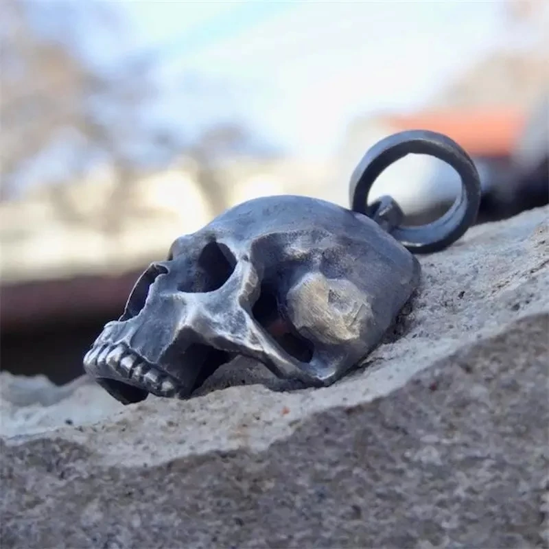EYHIMD-Unique-Black-Skull-Pendant-Necklace-316L-Stainless-Steel-Pendant-Mens-Punk-Biker-Jewelry-Gifts.jpg_.webp_Q90.jpg_.webp_.webp (2)