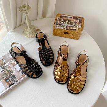 

2020 Casual Breathable Flat Sandals Summer Women Solid Buckle Strap Beach Sandals Lusury Designer Sandals Gladiator Rome Shoes