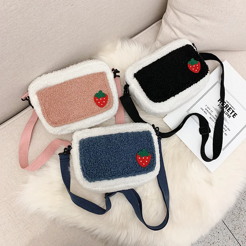 

Hipster Women's Plush Bag Student Mobile Phone Shoulder Plush Bag
