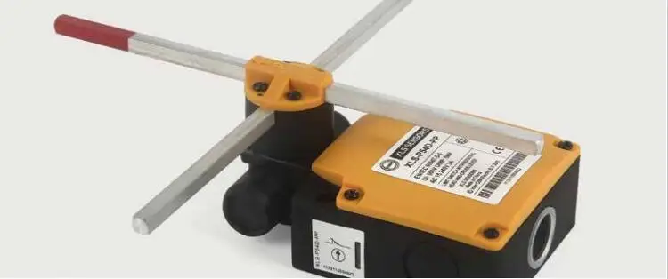 

Limit Switch with Rotating Head and Cross Lever