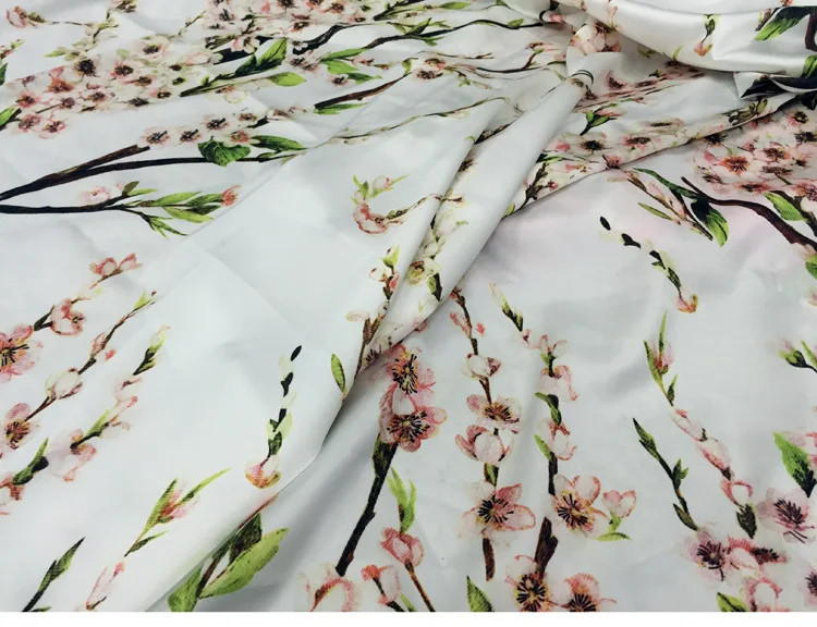 Брендовые Ткани На Платье фото 6