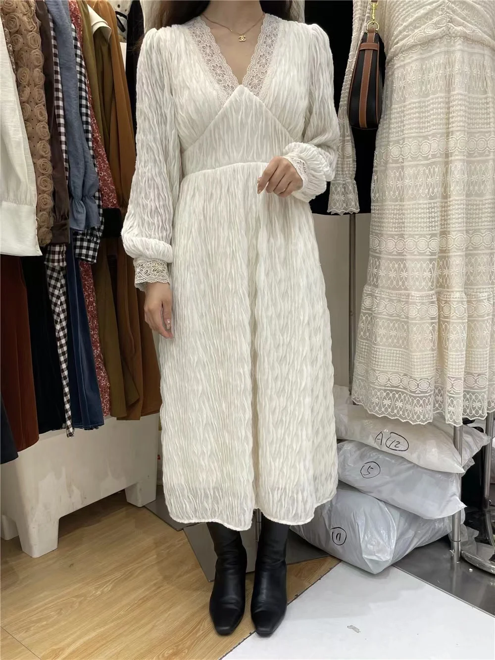 

Женское длинное кашемировое платье BULOCHOVA, кружевное лоскутное платье с V-образным вырезом, рукавами-фонариками и эластичной талией, весна 2022
