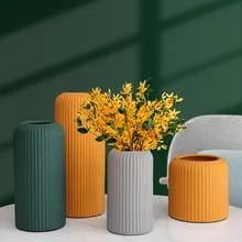 Nordic Creative Morandi Line Vases DinningTable Decoration Home Decor Florist Shop Flower Arrangement Ceramic Vase Ornaments