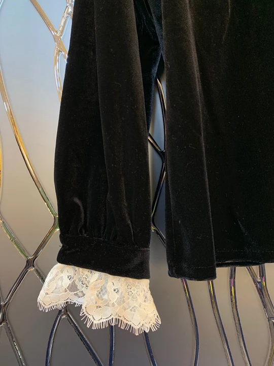 Water-soluble lace edge stitching velvet long-sleeved jacket 1008 for the leader of the new women's wear in early autumn of