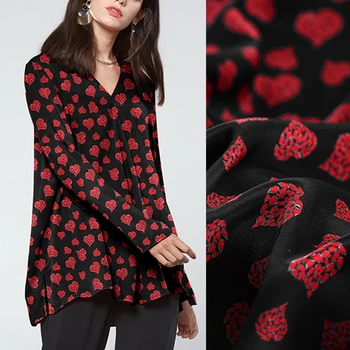 

110CM 16MM Red Heart Shape Print Black Silk Crepe De Chine Fabric for Summer Dress Blouse Skirt Shirt Pants E1286