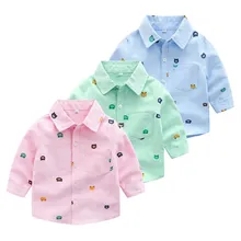 Одежда для маленьких мальчиков рубашка Демисезонный рубашка для мальчиков с героями мультфильмов, рисунок с милым медведем одежда сужающаяся к талии Длинные рукава Рубашка с отворотом 2-7 лет