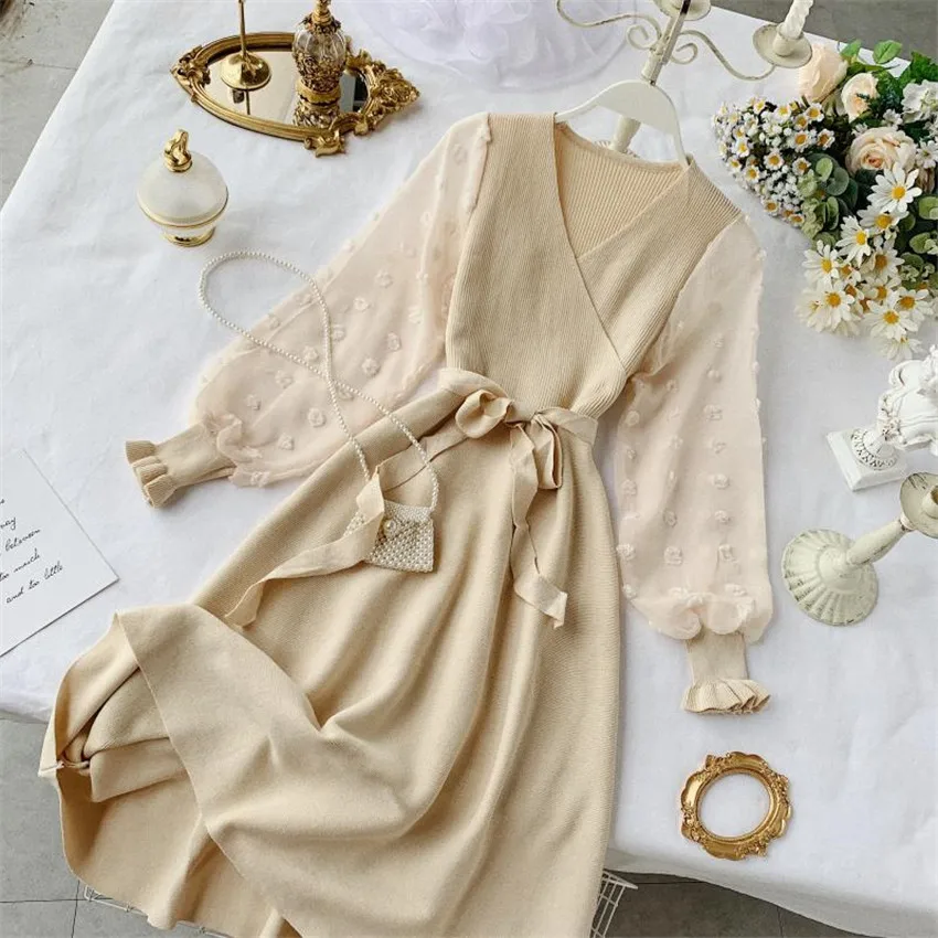 Женское вязаное платье с пышными рукавами облегающее большого размера v образным