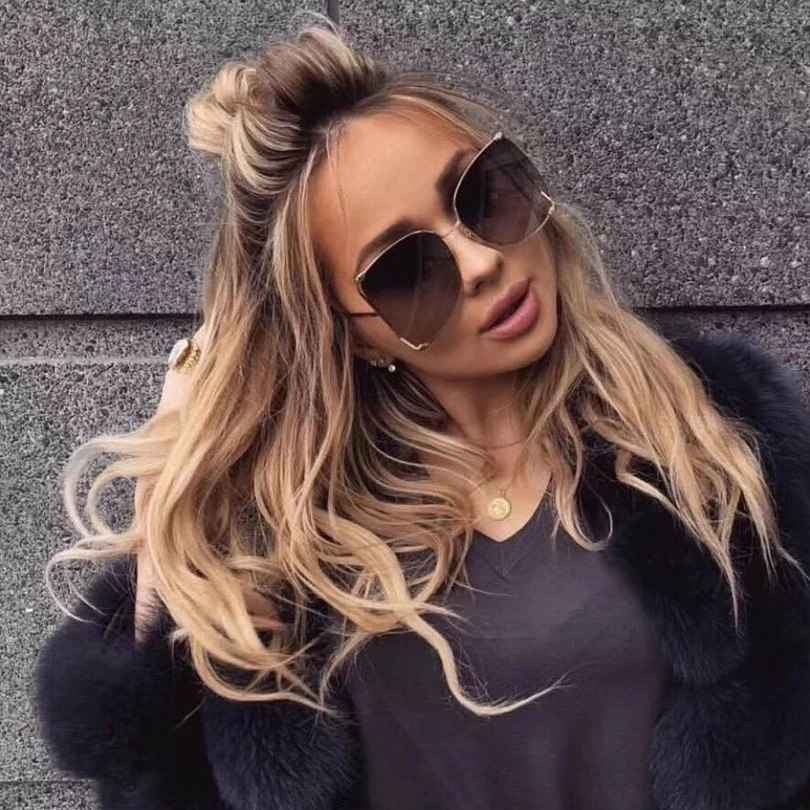 Женские солнцезащитные очки квадратной формы с градиентными линзами |