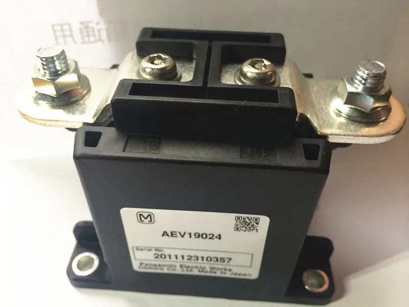 신제품 오리지널 에너지 전기 자동차 릴레이, AEV17012 AEV17024 AEV19012 AEV19024 12V / 24VDC 온보드 릴레이 접촉기