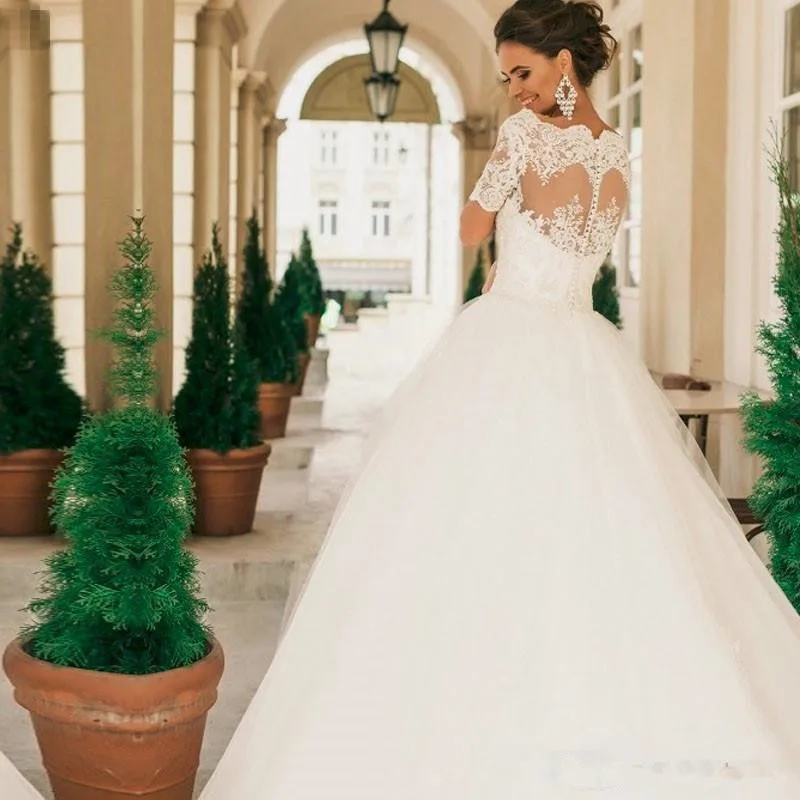 Robe De Mariage Рубашка с короткими рукавами Свадебные платья Lace аппликации с жемчугом Свадебные платья Тюль вырез Винтаж кружева садовый, церковный свадебные платья