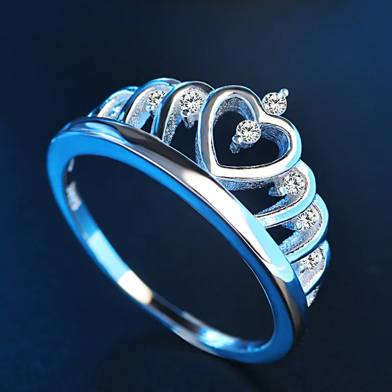 

2019 Fashion Zircon Crown Engagement Ring Ladies Party Fashion Luxury Crown Ring and Zircon Crystal Ring Jewelry Accessories